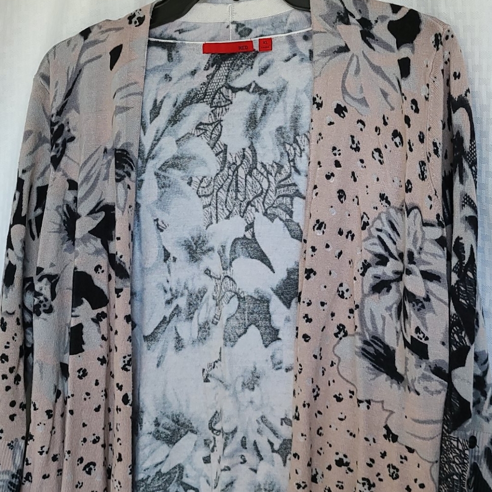 RED Brand 3/4 Sleeve Sweater Cardigan XL